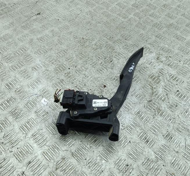 педаль Opel Astra H 2005, 1.4 л., бензин, МКПП, серый, универсал