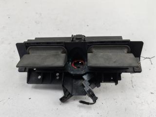 кнопка открытия багажника Audi A6 4B/C5 1998, 1.9 л., дизель, МКПП, чёрный, седан, 4B0827565H