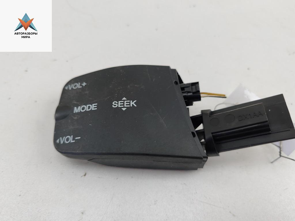 джойстик управления мультимедиа Ford C-Max 1 поколение 2006, 1.6 л., i, бензин, МКПП, серый, минивэн, 3M5T14K147D - фото №1