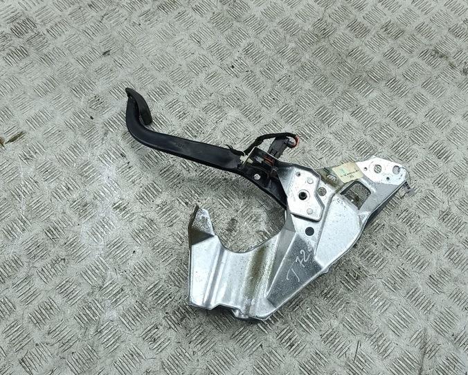 педаль тормоза Opel Astra H 2006, 1.8 л., бензин, МКПП, чёрный, универсал