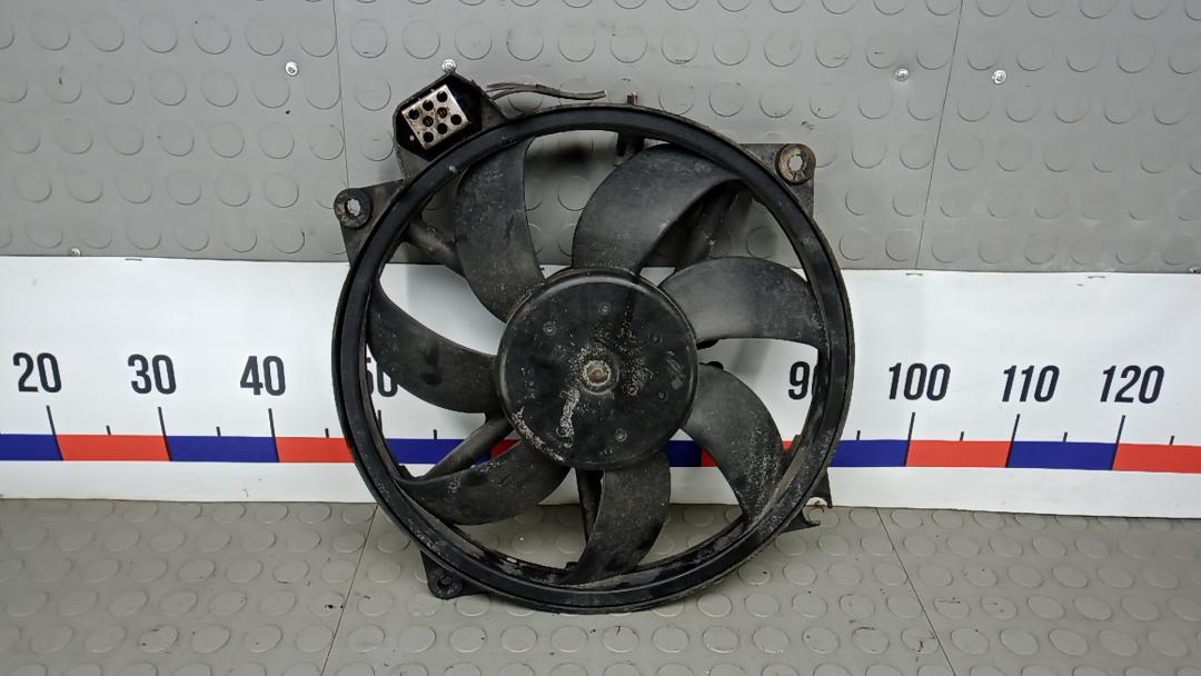 вентилятор радиатора Renault Megane 3 поколение 2009, 1.5 л., дизель, МКПП, хетчбэк 5 дв. - фото №1