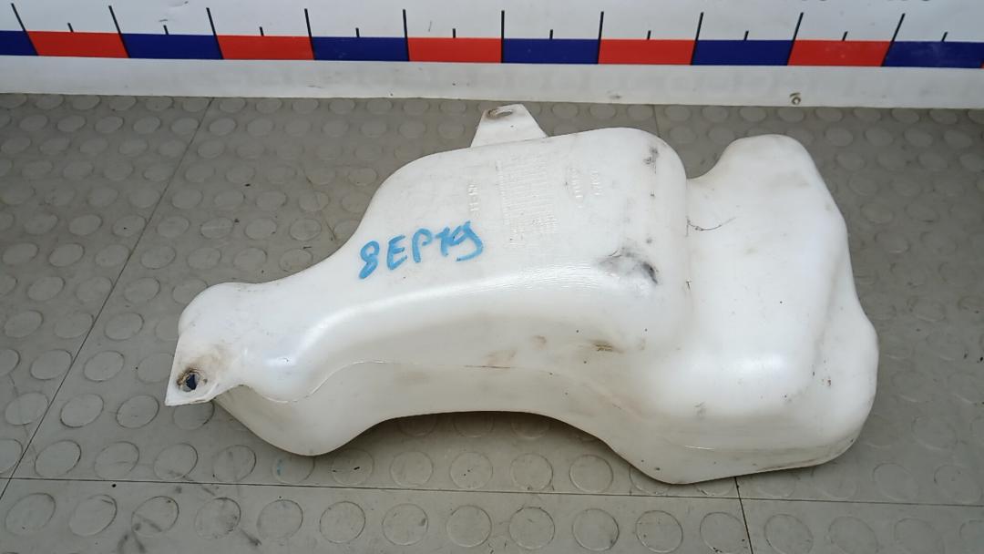 бачок омывателя IVECO Daily 5 поколение 2013, 2.3 л., дизель, робот, микроавтобус - фото №1