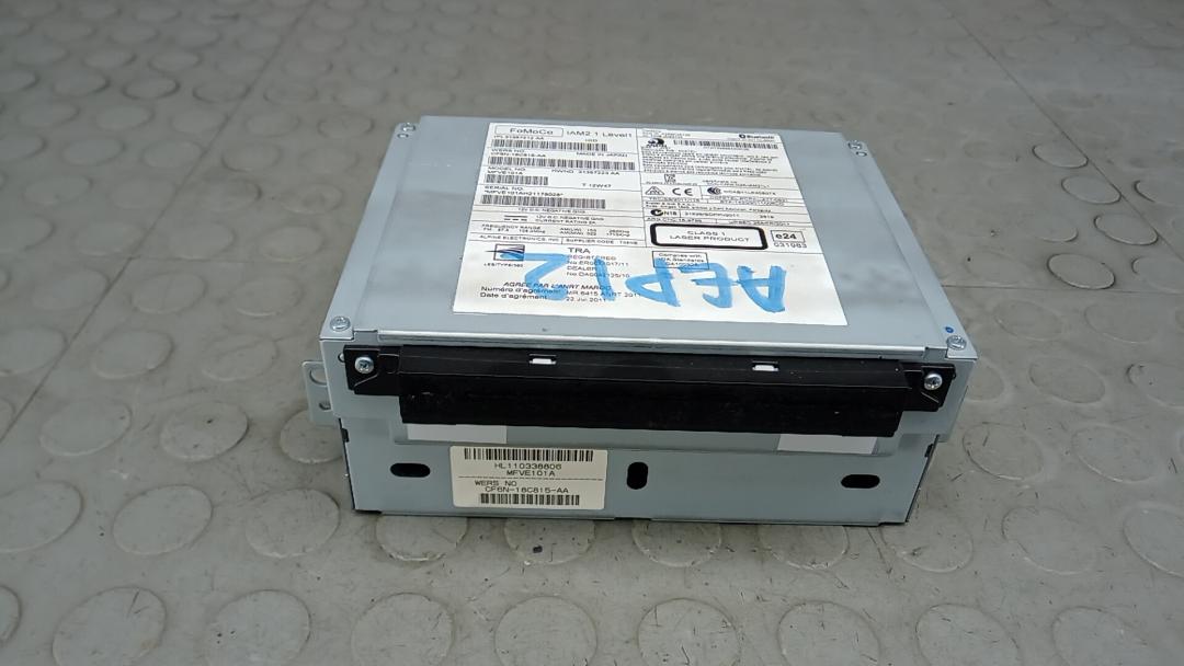 магнитола Volvo V40 2 поколение 2013, 1.6 л., дизель, МКПП, хетчбэк 5 дв. - фото №1