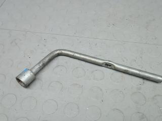 ключ колесный (балонный) Isuzu Trooper 2 поколение 2002, 3.0 л., D DT, дизель, МКПП, внедорожник 5 дв.