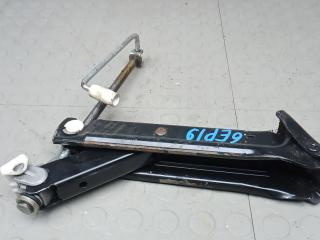 домкрат Mercedes-Benz C-Класс W203/S203/CL203 [рестайлинг] 2005, 2.2 л., D C200 CDI, дизель, АКПП, седан