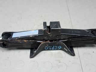 домкрат Mazda 3 BK [рестайлинг] 2007, 1.6 л., бензин, МКПП, хетчбэк 5 дв.