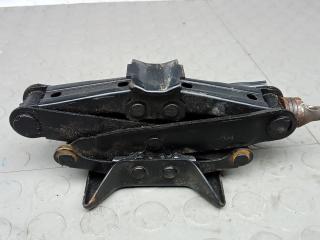 домкрат Opel Astra J [рестайлинг] 2013, 1.4 л., бензин, МКПП, хетчбэк 5 дв.