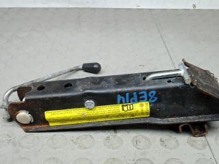 домкрат Volkswagen Passat B6 2007, 2.0 л., дизель, МКПП, седан, 3C0011031B