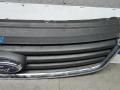 решетка радиатора Ford Kuga 1 поколение 2009, 2.0 л., TDCi 4x4, дизель, МКПП, внедорожник 5 дв. - фото №2