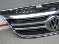 решетка радиатора Volkswagen Tiguan 1 поколение 2010, 2.0 л., дизель, МКПП, внедорожник 5 дв., 5N0853651C - фото №2