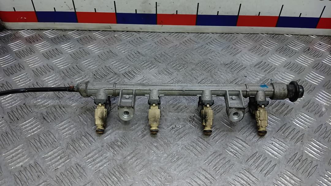 топливная рампа Hyundai Tucson 1 поколение 2006, 2.0 л., бензин, МКПП, внедорожник 5 дв. - фото №1