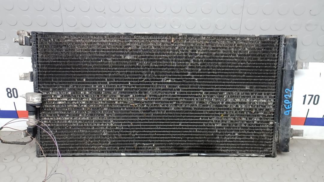 радиатор кондиционера Audi A5 8T 2010, 1.8 л., бензин, МКПП, купе, 8K0260403AB - фото №1
