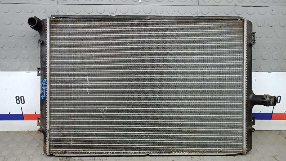 радиатор охлаждения Volkswagen Jetta 5 поколение 2008, 2.0 л., дизель, МКПП, седан, 1K0121251DM - фото №1