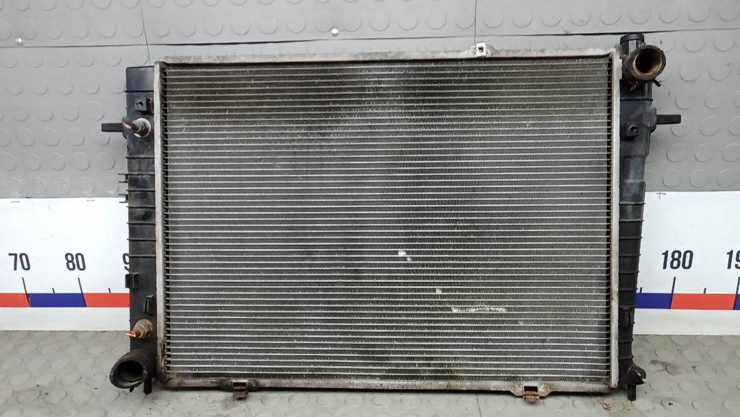 радиатор охлаждения Hyundai Tucson 1 поколение 2006, 2.0 л., дизель, АКПП, внедорожник 5 дв., 253102E910 - фото №1