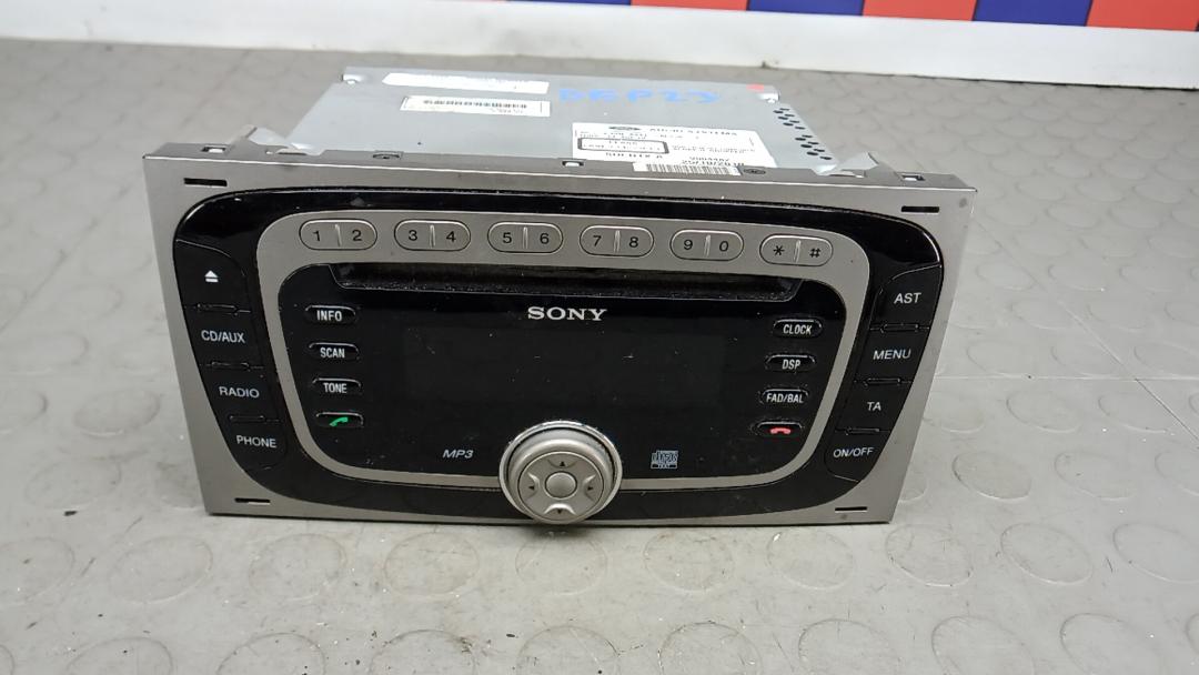 магнитола Ford Kuga 1 поколение 2009, 2.0 л., TDCi 4x4, дизель, МКПП, внедорожник 5 дв. - фото №1