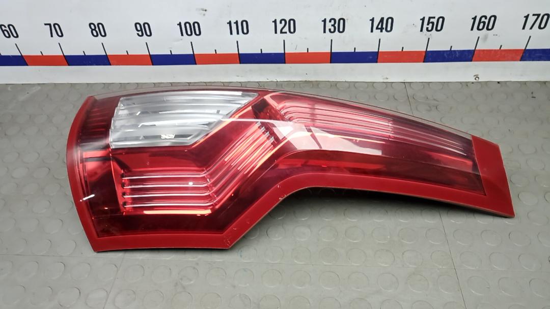 фонарь задний правый Citroen C4 Grand Picasso 1 поколение 2010, 1.6 л., HDi 8V, дизель, МКПП, минивэн - фото №1