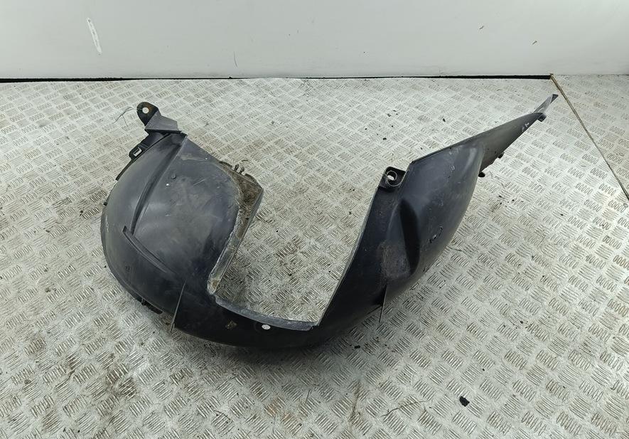 Подкрылок передний правый Dacia (Renault) Logan I 2007, 1.6 л., бензин, универсал, 8200209907 - фото №1