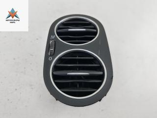 дефлектор обдува салона Volkswagen Golf 5 поколение 2006, 1.6 л., бензин, МКПП, чёрный, хетчбэк 5 дв., 5M0819704