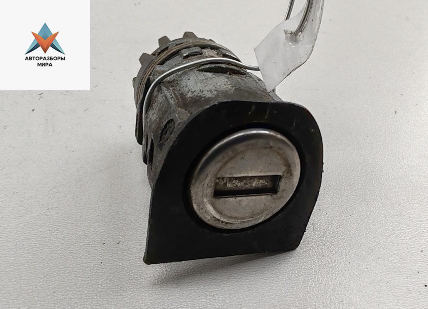 личинка дверного замка Audi A6 4F/C6 2007, 2.0 л., TFSI, бензин, МКПП, чёрный, седан, 4F0837063 - фото №1