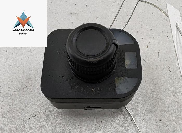 джойстик регулировки зеркал Audi A4 B8/8K 2009, 2.0 л., дизель, МКПП, чёрный, универсал, BK0959565 - фото №1