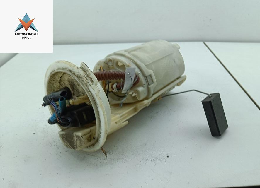 насос топливный Volkswagen Golf 5 поколение 2004, 1.4 л., бензин, МКПП, чёрный, хетчбэк 3 дв., 1K0919051M - фото №1