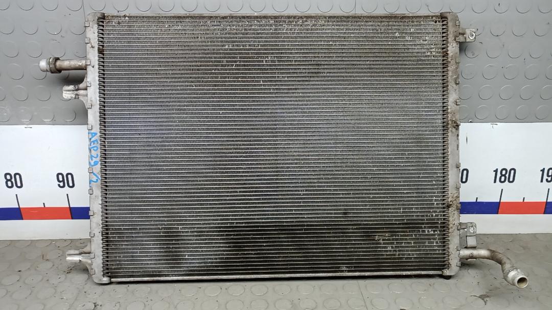 радиатор охлаждения Land Rover Range Rover Evoque L551 2018, 2.0 л., дизель, МКПП, внедорожник 5 дв. - фото №1