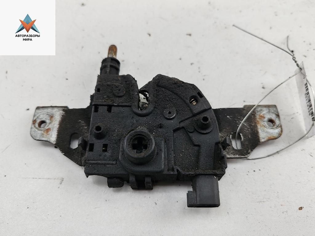 замок капота Ford Mondeo 3 поколение 2001, 2.0 л., бензин, АКПП, серый, хетчбэк 5 дв., 1S7A16700AC - фото №1