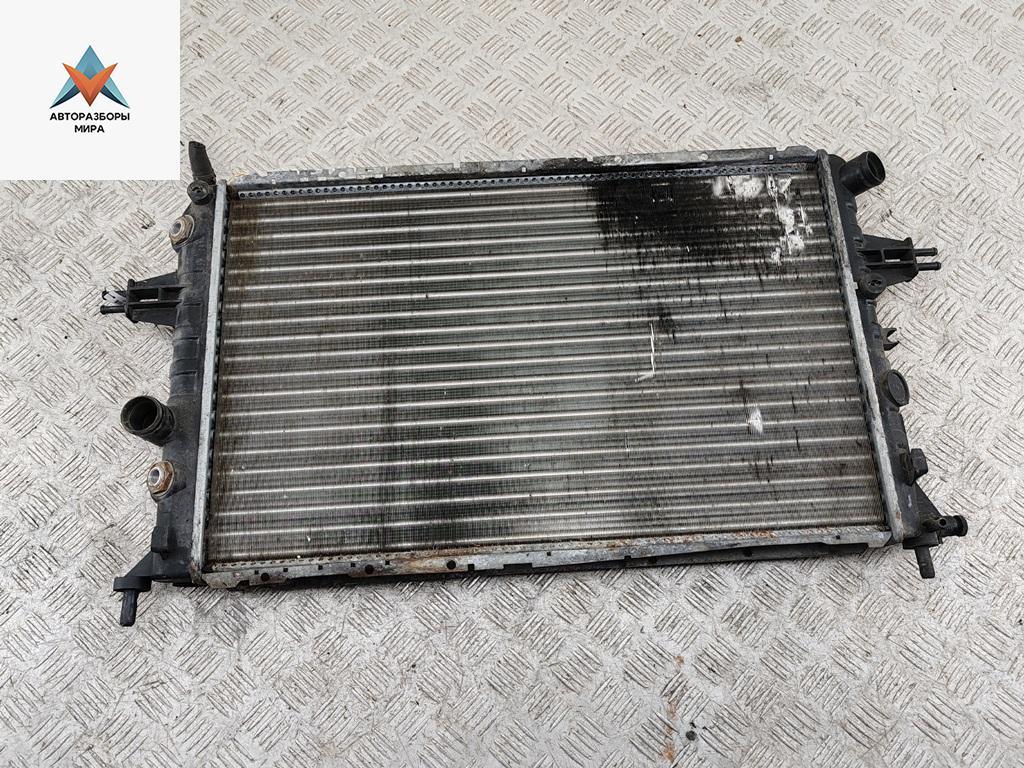 радиатор охлаждения Opel Zafira 1 поколение (A) 2001, 2.0 л., дизель, МКПП, серый, минивэн - фото №1