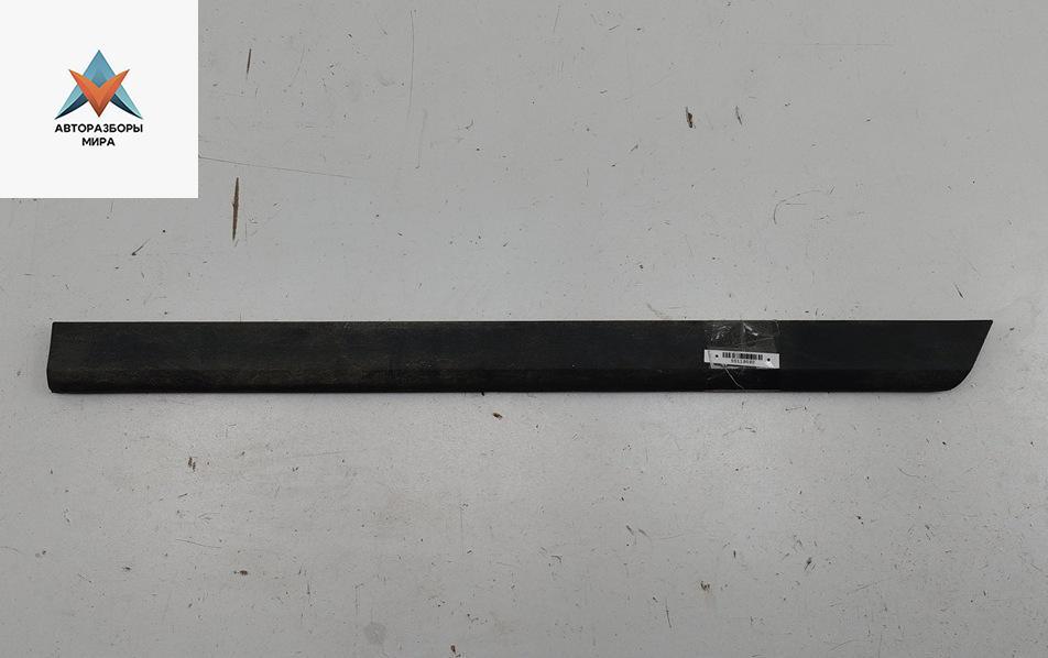 молдинг двери задней левой Volkswagen Passat B6 2006, 2.0 л., дизель, МКПП, серый, универсал - фото №1