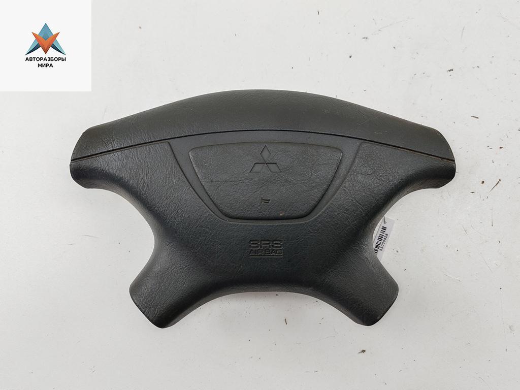 подушка безопасности водителя Mitsubishi Space Wagon 3 поколение (Typ N50) 1999, 2.4 л., бензин, МКПП, серый, минивэн - фото №1