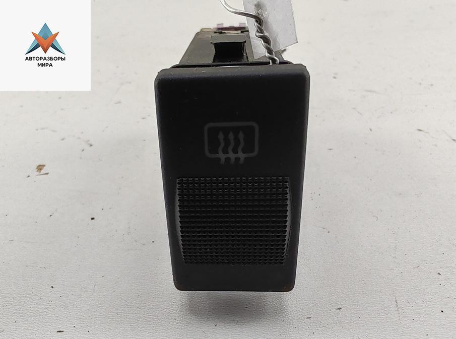 кнопка обогрева заднего стекла Audi A4 B5 1997, 2.6 л., бензин, МКПП, красный, седан, 4D0941503B - фото №1