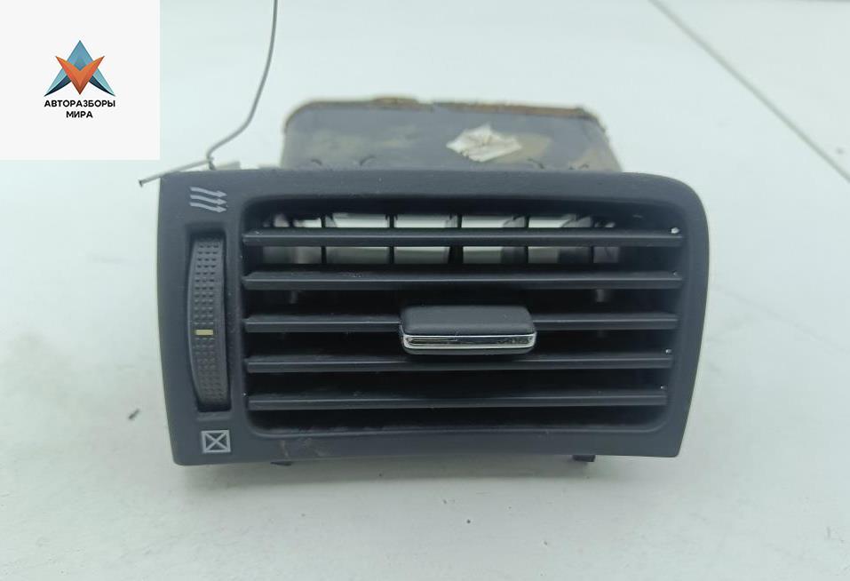 дефлектор обдува салона Toyota Avensis 2 поколение (T250) 2005, 2.2 л., дизель, МКПП, серый, универсал - фото №1