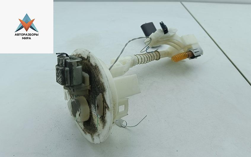 датчик уровня топлива Opel Insignia 1 поколение (A) 2009, 2.8 л., бензин, АКПП, серый, универсал, 15776397 - фото №1