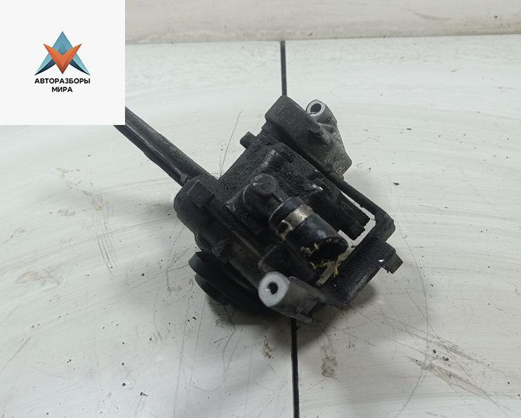 Насос гидроусилителя руля Audi A6 4B/C5 1999, 2.4 л., бензин, МКПП, синий, универсал - фото №1