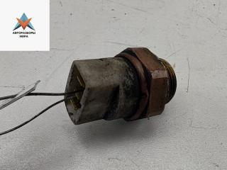 датчик температуры Volkswagen Transporter T4 1992, 2.4 л., дизель, МКПП, красный, микроавтобус