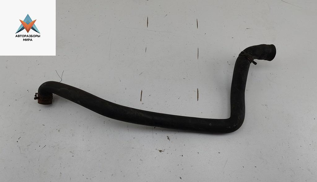 патрубок радиатора Volkswagen Transporter T4 1994, 2.4 л., дизель, 074121051L - фото №1