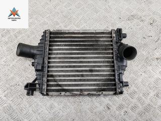 радиатор интеркулера Mercedes-Benz Vito-1 W638 2001, 2.2 л., дизель, МКПП, чёрный, микроавтобус, 6385012901