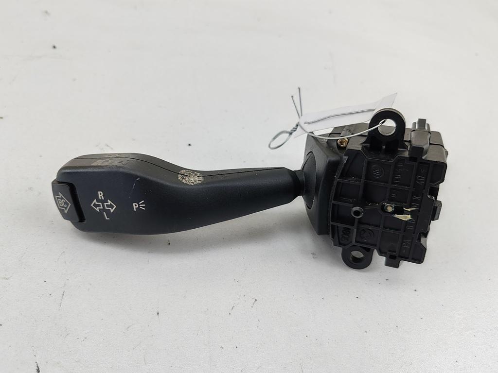 переключатель поворотов BMW 5 E39 2001, 2.5 л., бензин, АКПП, синий, универсал, 8363668