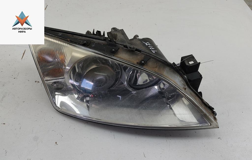 фара правая Ford Mondeo 3 поколение 2001, 2.0 л., бензин, АКПП, серый, хетчбэк 5 дв., 0301174272 - фото №1