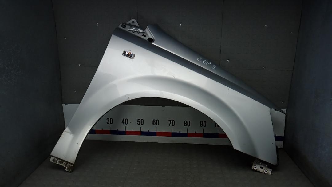 крыло переднее правое Chrysler Voyager 5 поколение 2008, 2.8 л., дизель, АКПП, минивэн - фото №1