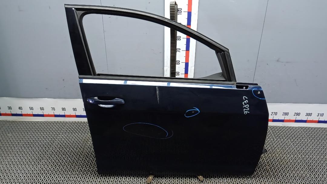 дверь передняя правая Volkswagen Golf 7 поколение 2013, 1.6 л., дизель, МКПП, хетчбэк 5 дв. - фото №1