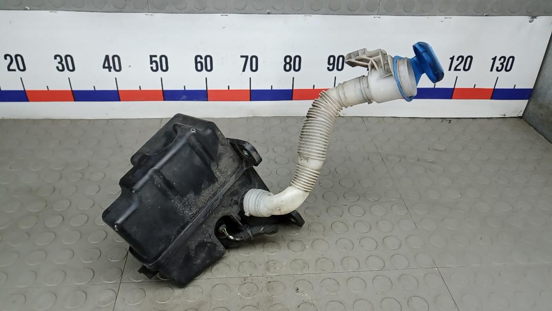 бачок омывателя Volkswagen Golf 7 поколение 2013, 1.6 л., дизель, МКПП, хетчбэк 5 дв. - фото №1