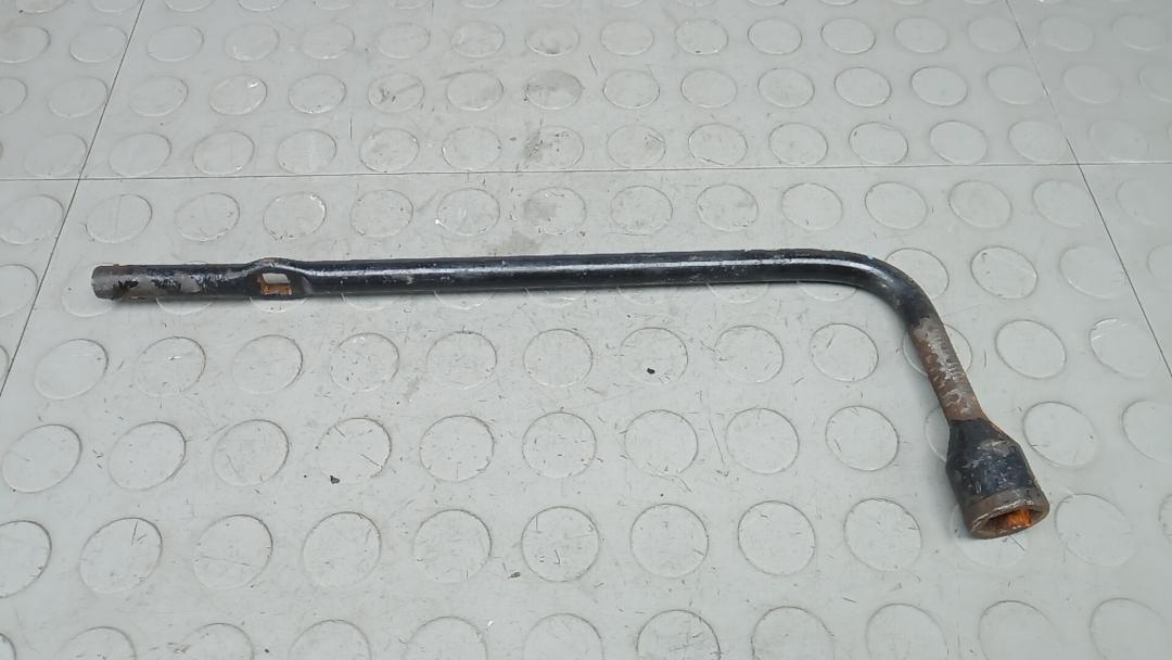 ключ колесный (балонный) Jeep Grand Cherokee WK 2006, 3.0 л., дизель, АКПП, внедорожник 5 дв. - фото №1