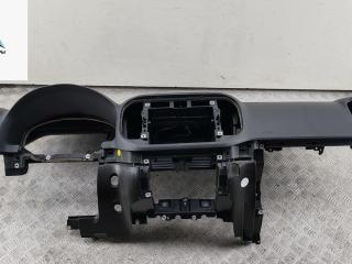 панель передняя салона (торпедо) Volkswagen Golf 5 поколение 2006, 1.6 л., бензин, МКПП, чёрный, хетчбэк 5 дв., 5M1858296