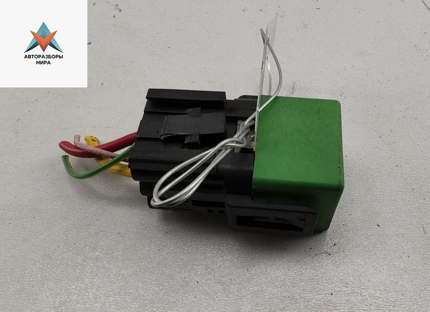 блок управления вентилятором (реле) Citroen Xsara Picasso 1 поколение 2001, 1.8 л., бензин, МКПП, серый, минивэн, 03531 - фото №1