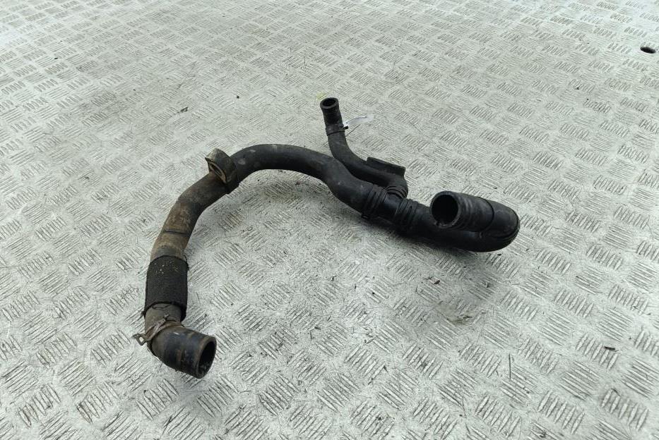 патрубок (трубопровод, шланг) Volkswagen Passat B6 2009, 2.0 л., дизель, МКПП, синий, универсал