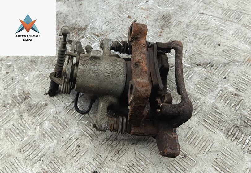 суппорт задний правый Skoda Octavia mk2 (A5 1Z) 2005, 1.6 л., бензин, МКПП, чёрный, универсал - фото №1