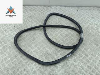 уплотнитель двери Skoda Octavia mk2 (A5 1Z) 2005, 1.6 л., бензин, МКПП, чёрный, универсал