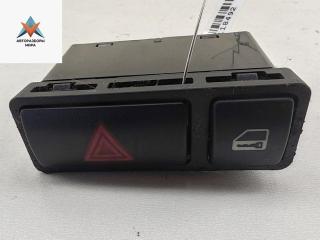 кнопка аварийной сигнализации BMW 3 серия E46 2000, 2.0 л., дизель, МКПП, серый, седан, 8368920