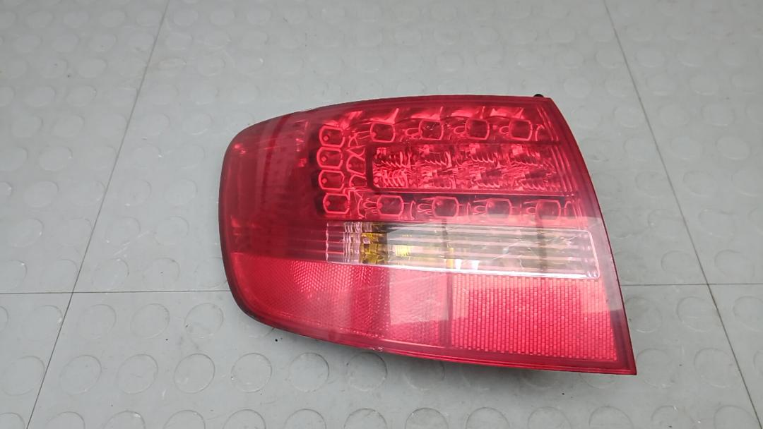 фонарь задний левый Audi A6 4F/C6 2006, 3.0 л., дизель, АКПП, универсал - фото №1